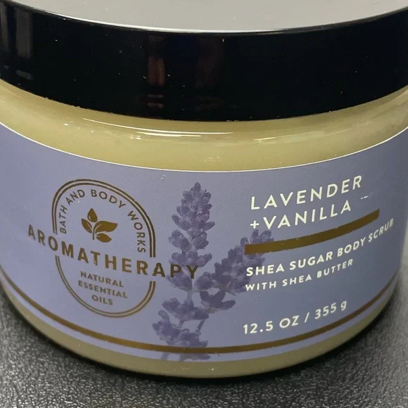 Bath & Body Works AROMATHERAPY LAVANDER + VANILLA SUGAR BODY SCRUB - Picture 2 of 4